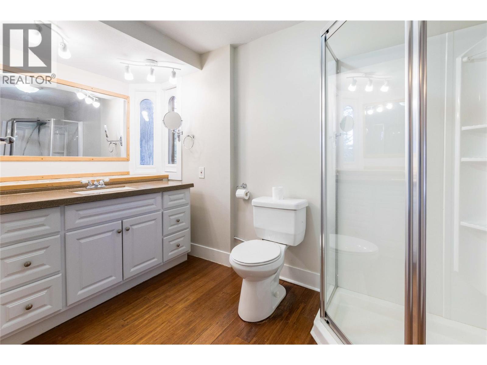  3230 Salmon River Road, Salmon Arm