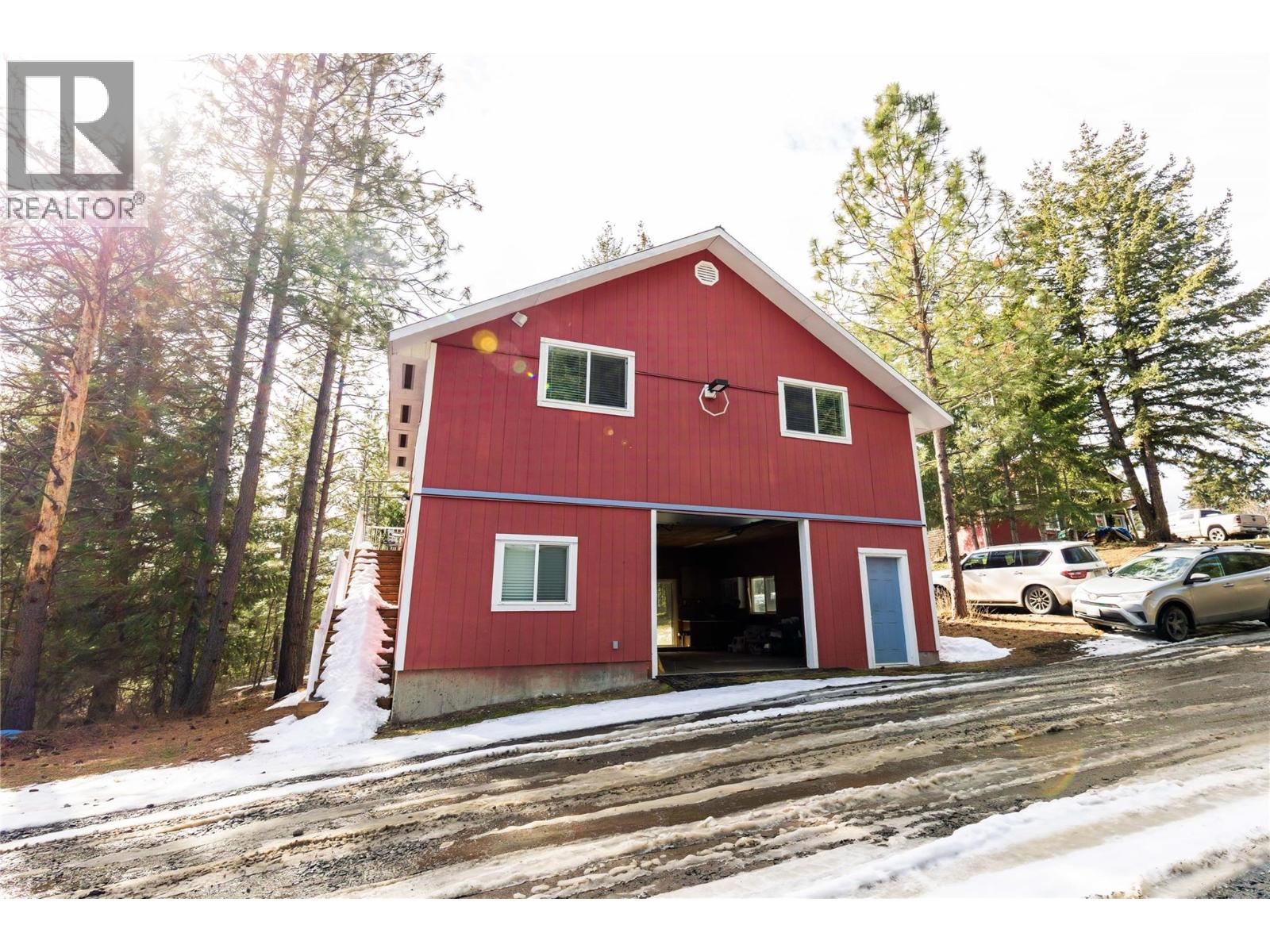  3230 Salmon River Road, Salmon Arm