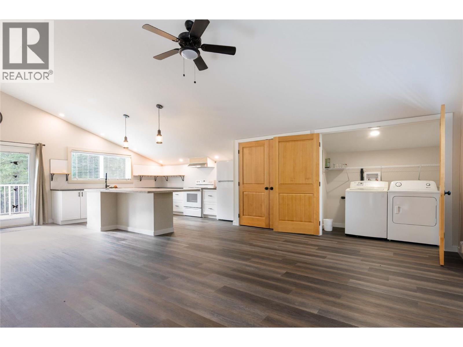  3230 Salmon River Road, Salmon Arm