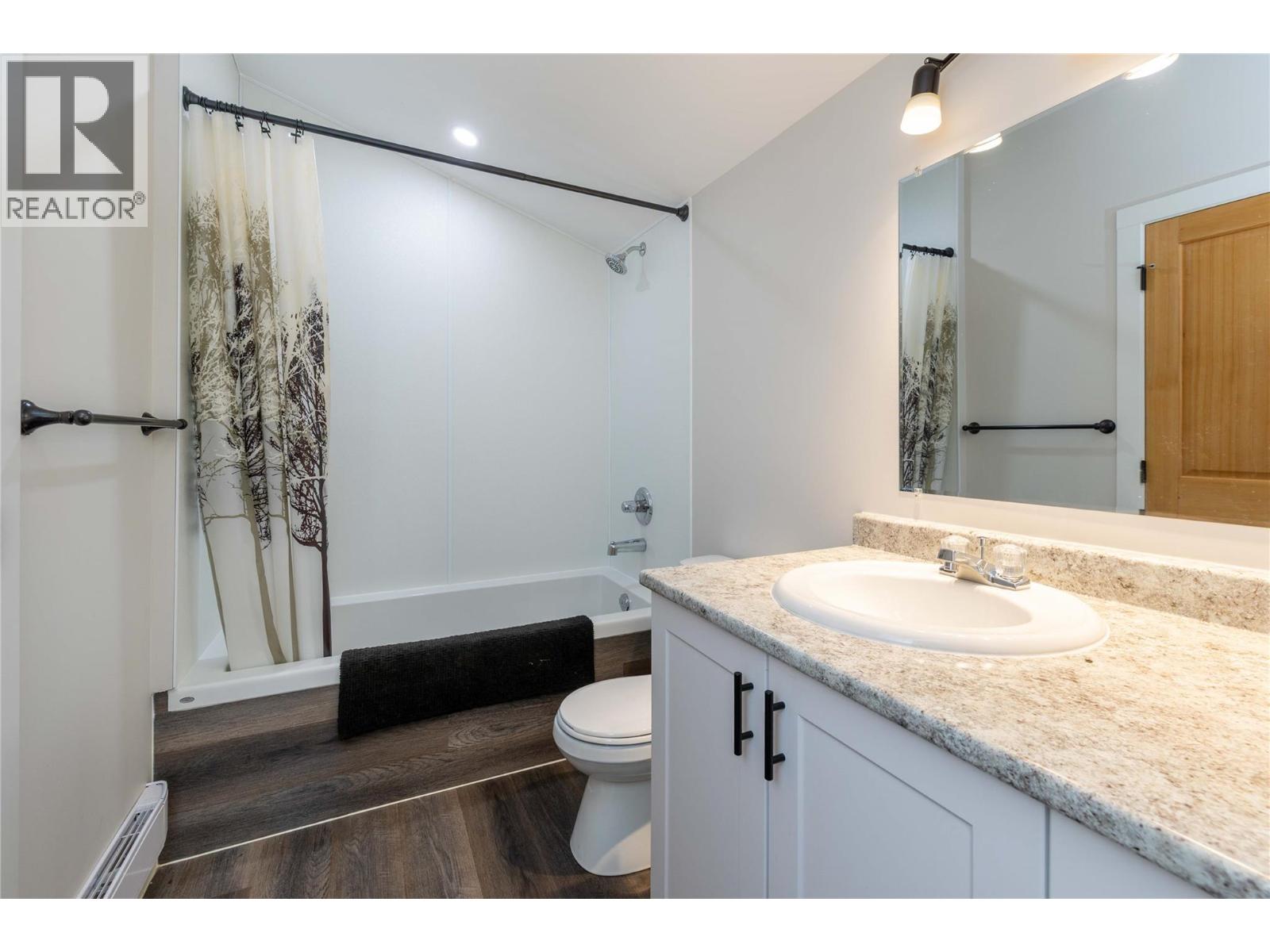  3230 Salmon River Road, Salmon Arm