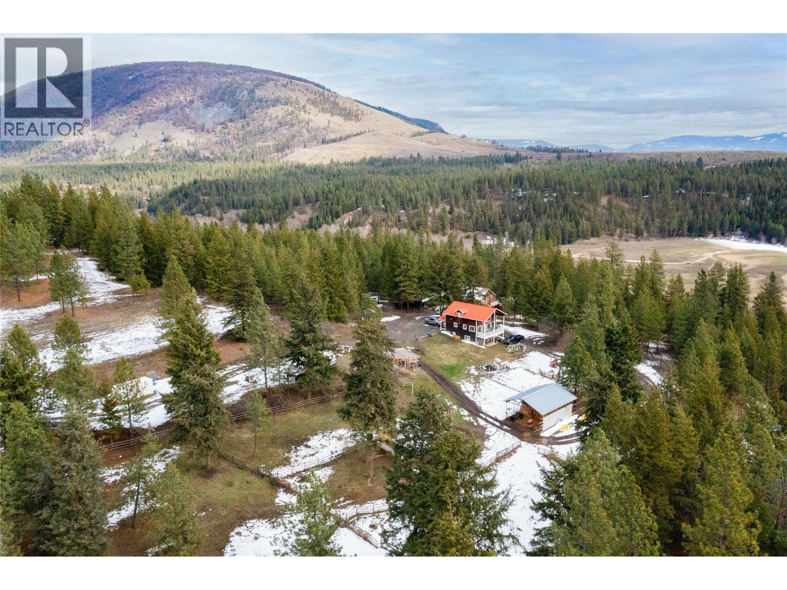  3230 Salmon River Road, Salmon Arm