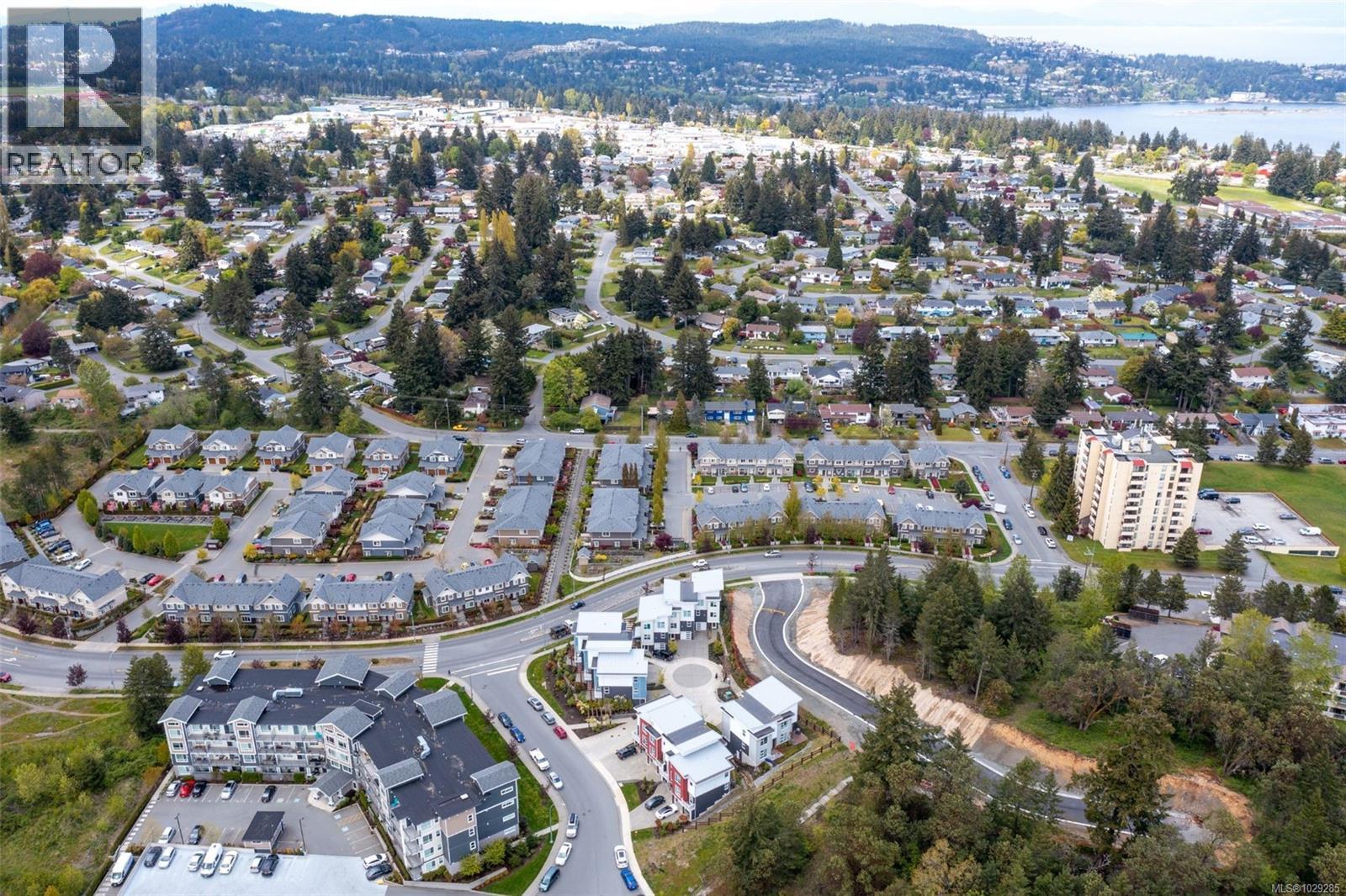 #106 1800 SUMMERHILL PL - 34