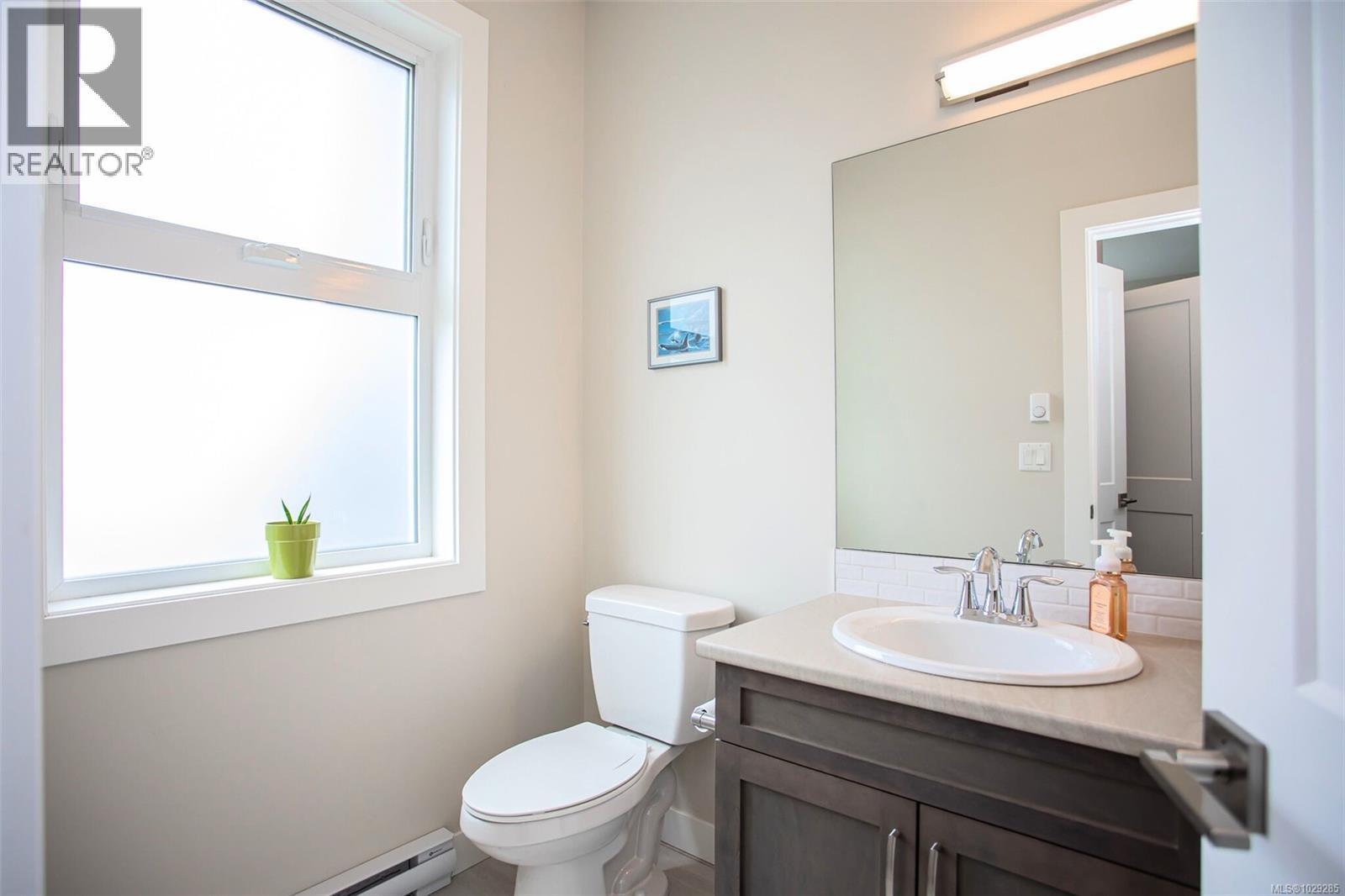 #106 1800 SUMMERHILL PL - 16