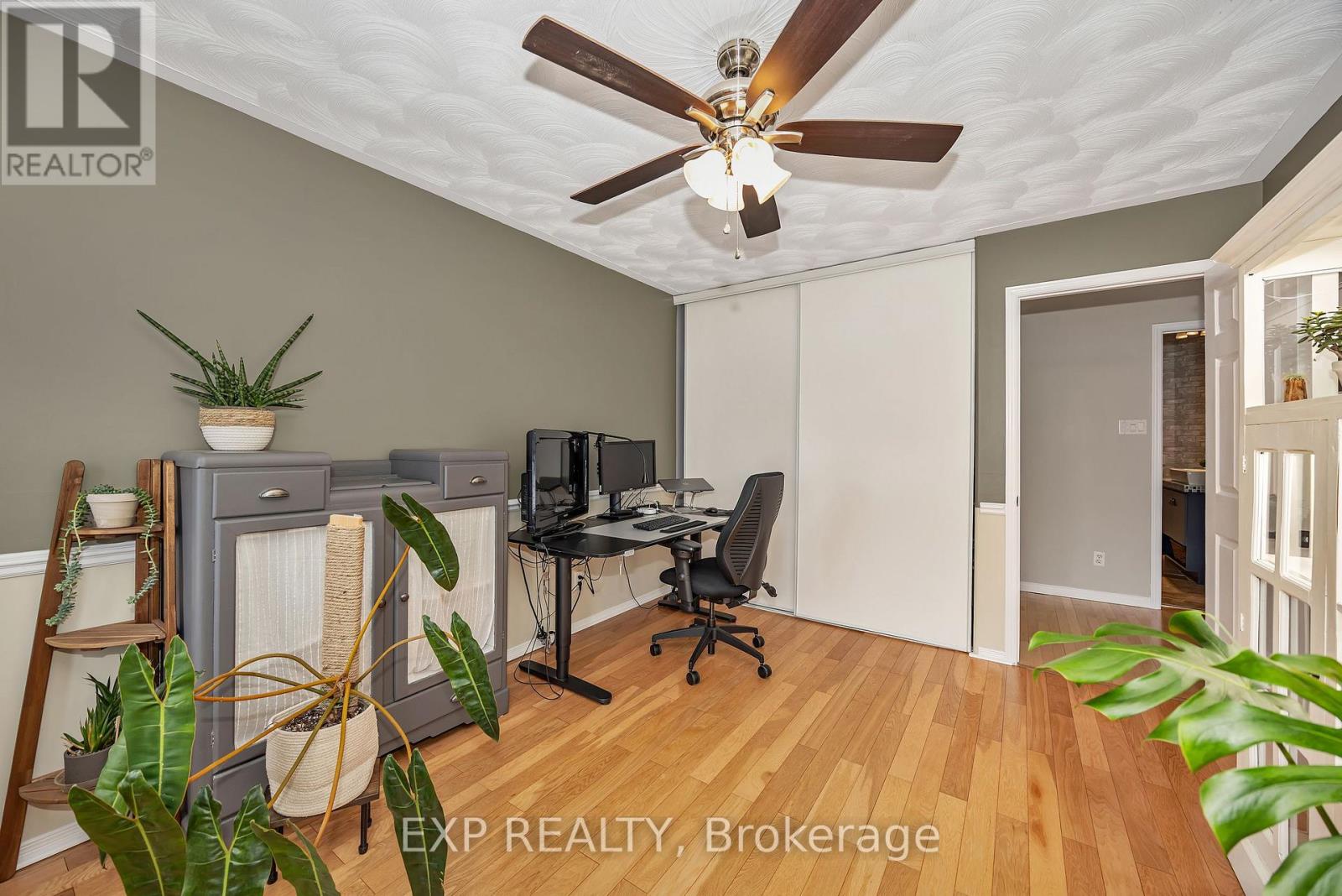 806 LAVAL STREET - 21