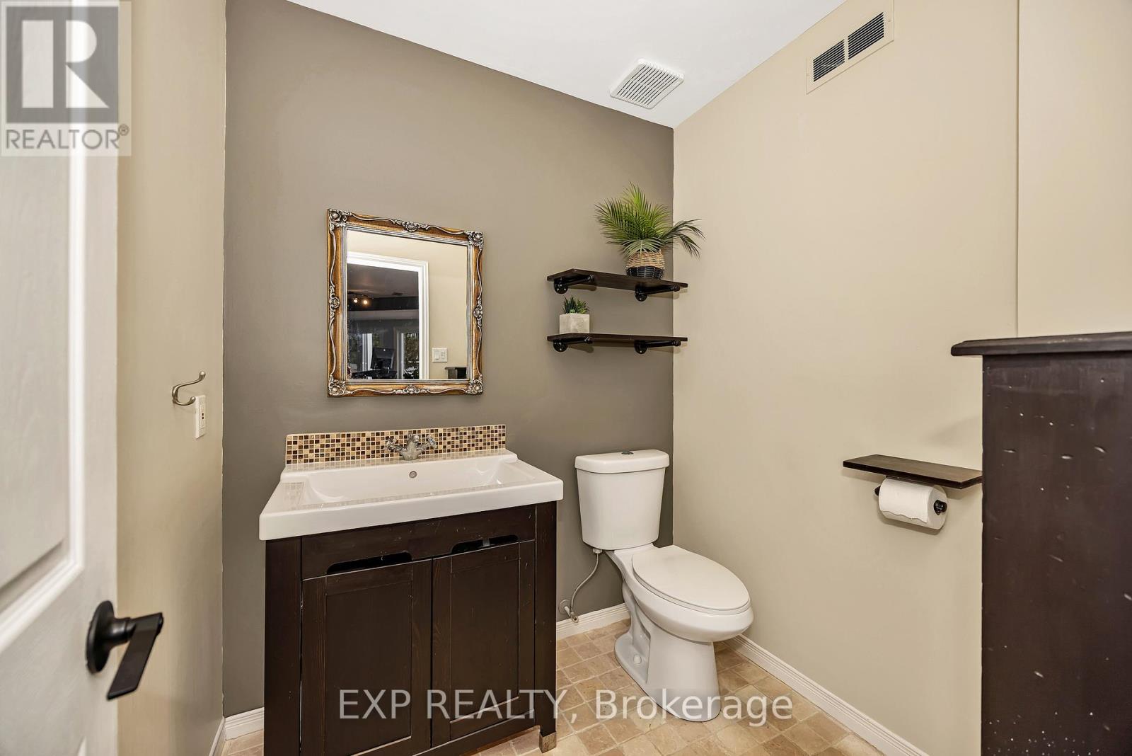 806 LAVAL STREET - 27