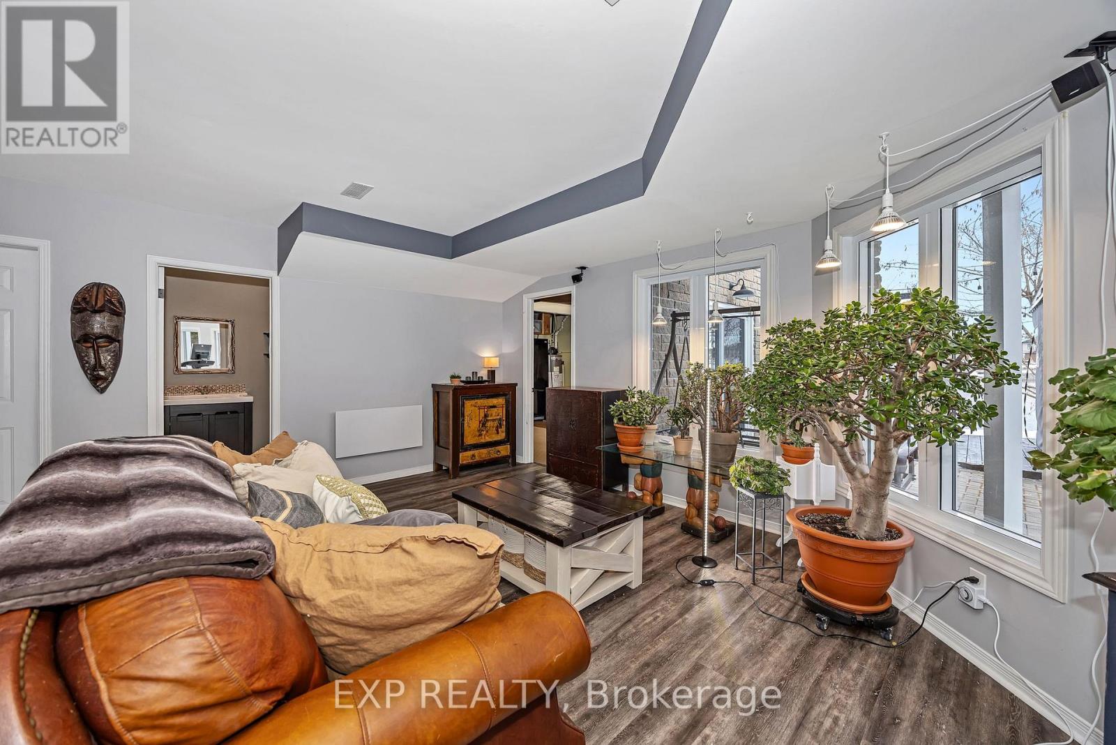 806 LAVAL STREET - 3