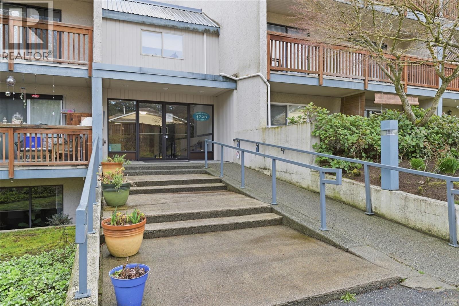 #302 4728 UPLANDS DR - 7