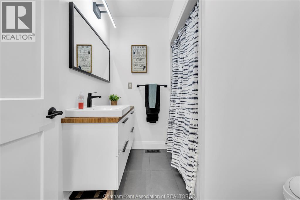 6 St Marie STREET - 18