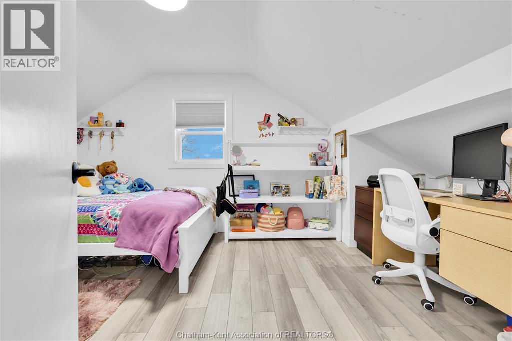 6 St Marie STREET - 23