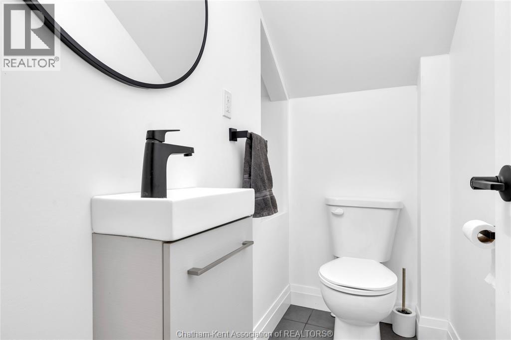 6 St Marie STREET - 25