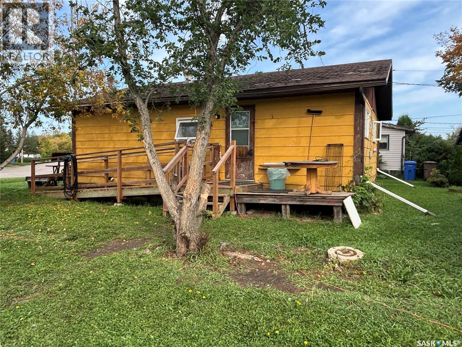 202 Dixon AVENUE - photo 3
