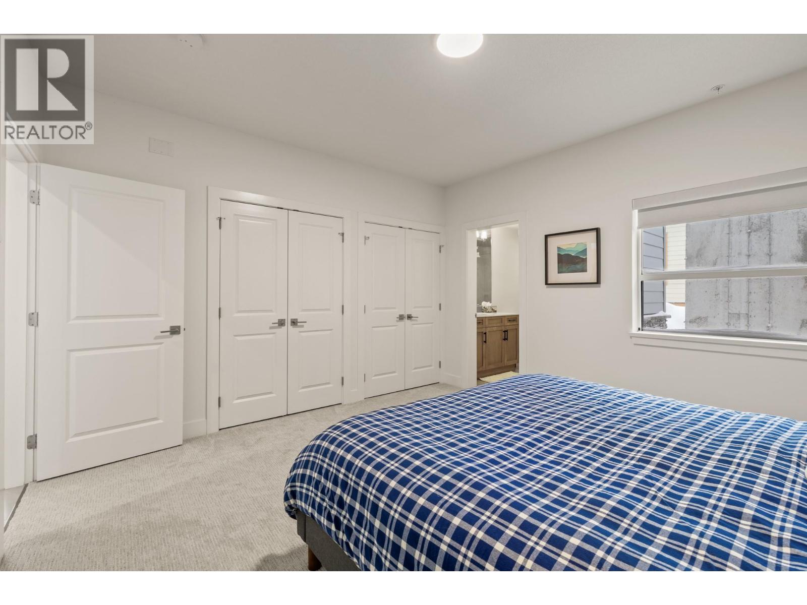 1B 5075 Snowbird Way, Big White