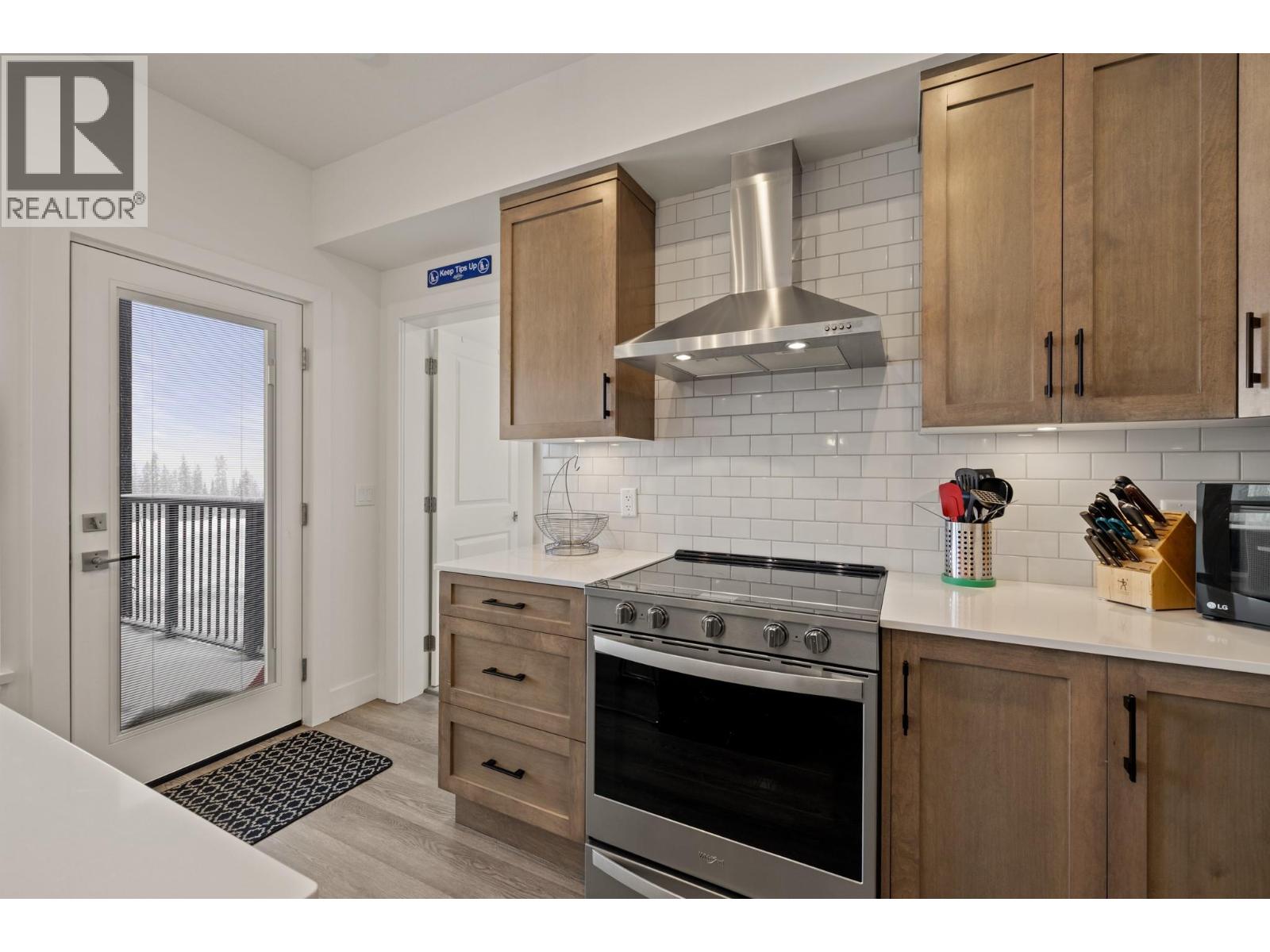 1B 5075 Snowbird Way, Big White