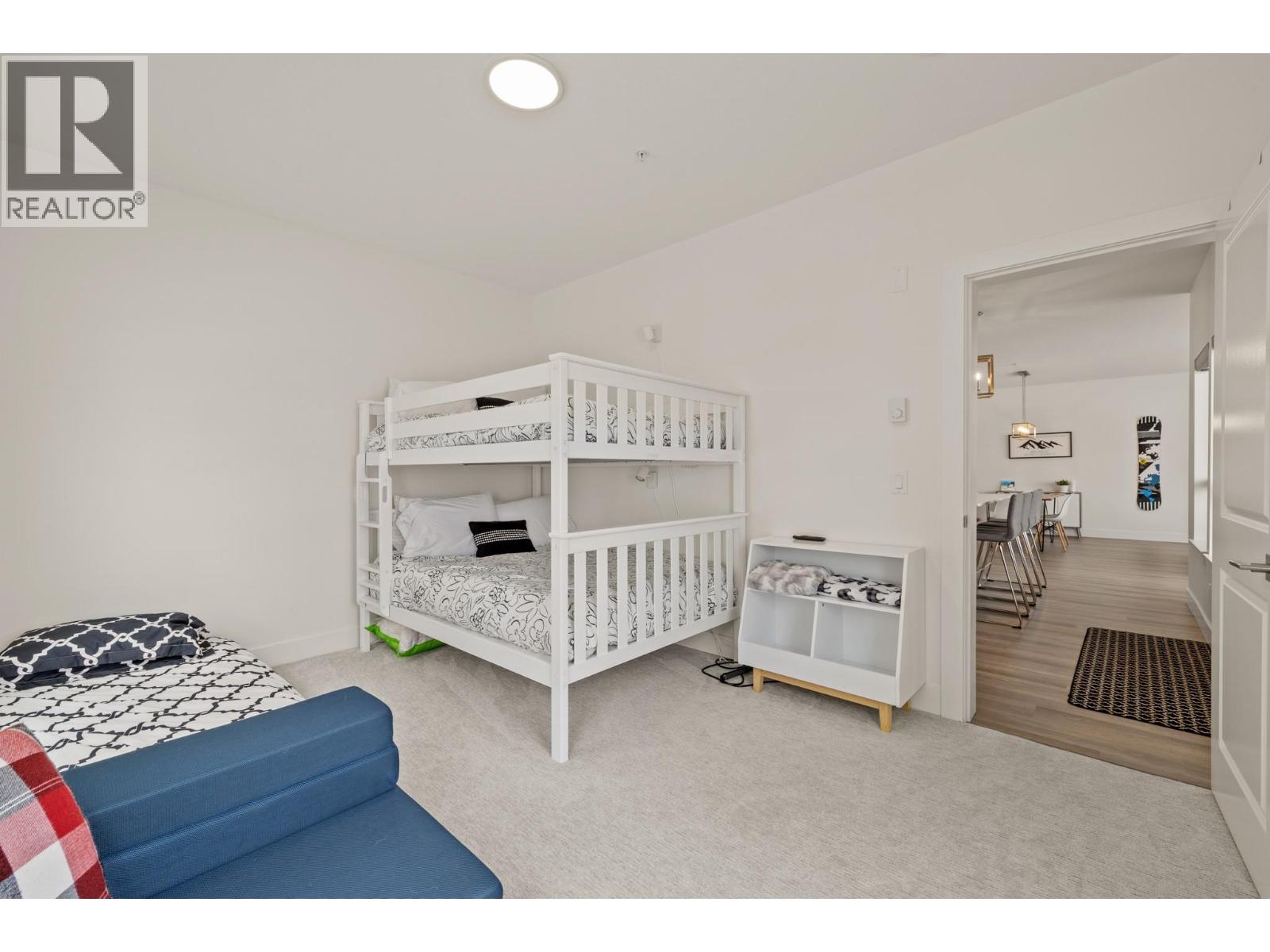 1B 5075 Snowbird Way, Big White