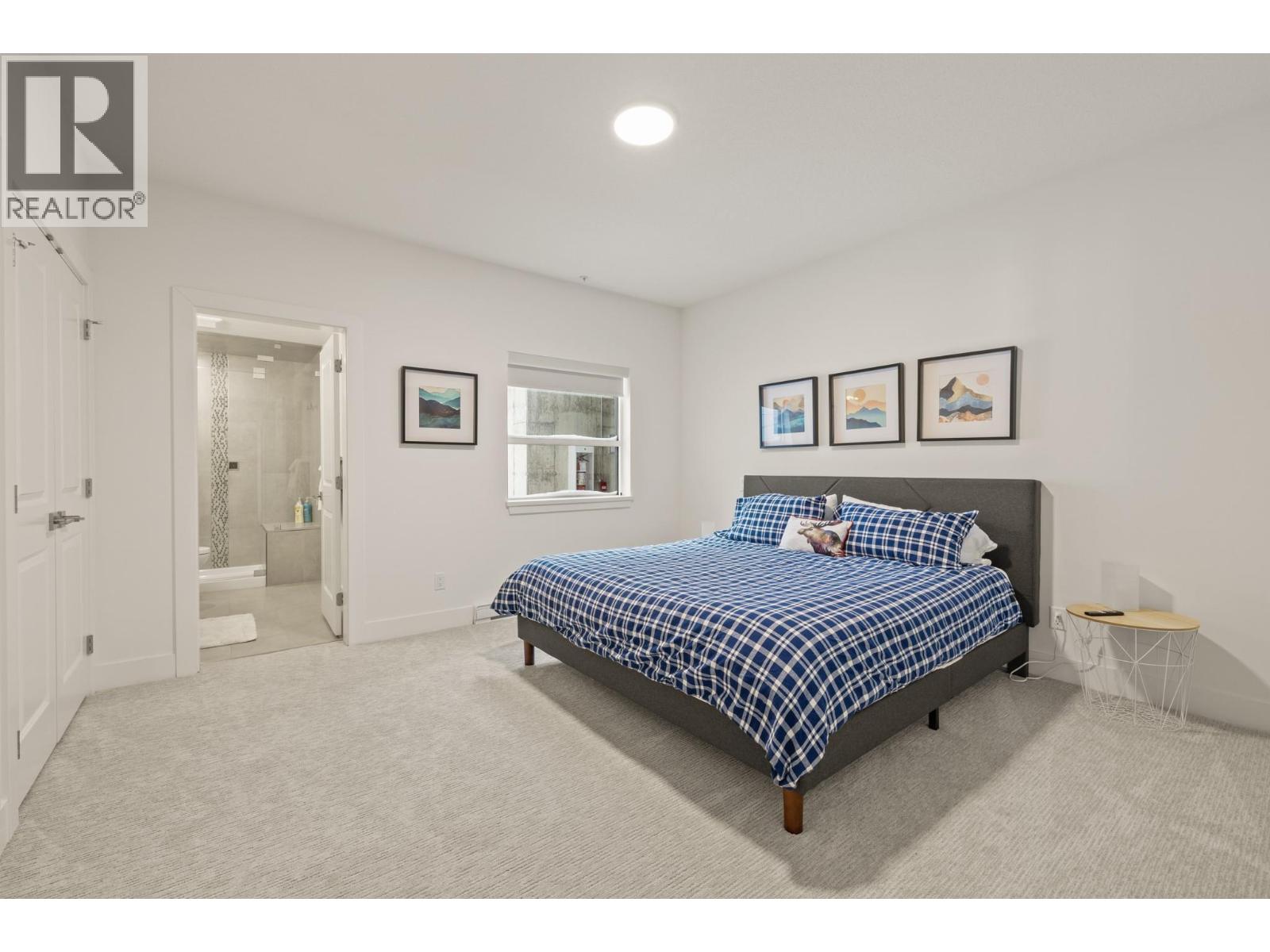 1B 5075 Snowbird Way, Big White