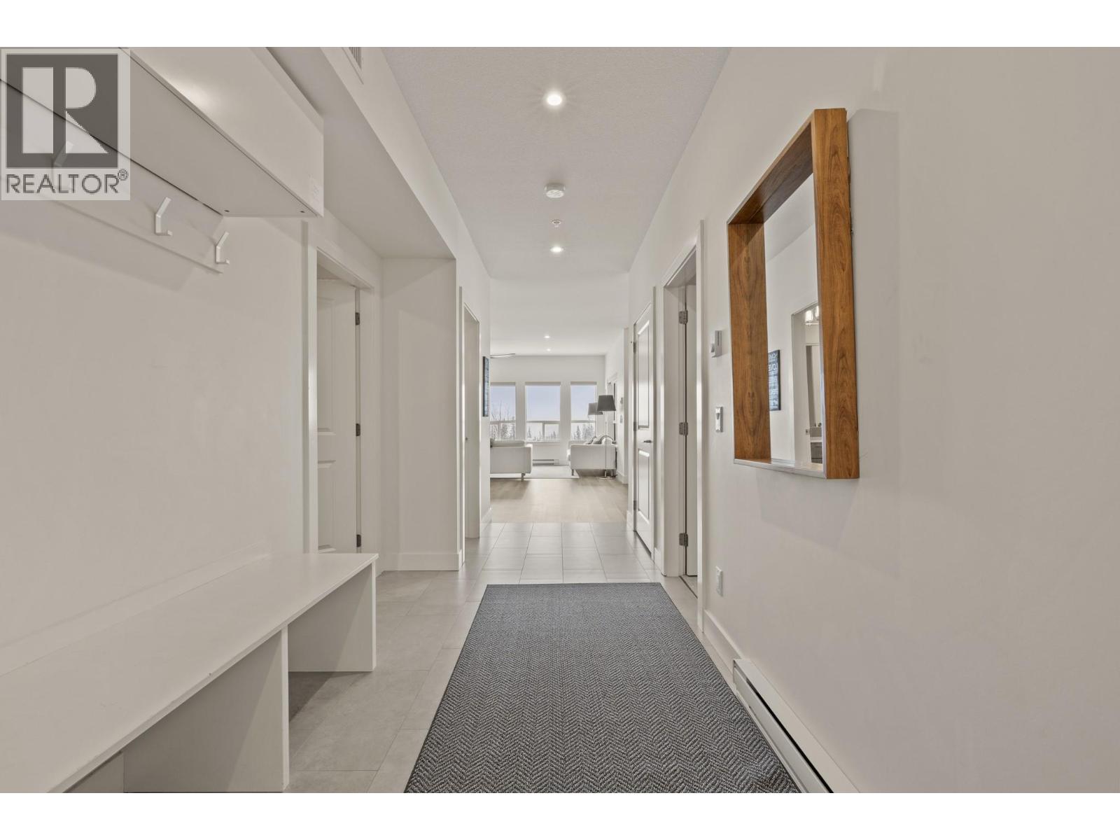 1B 5075 Snowbird Way, Big White