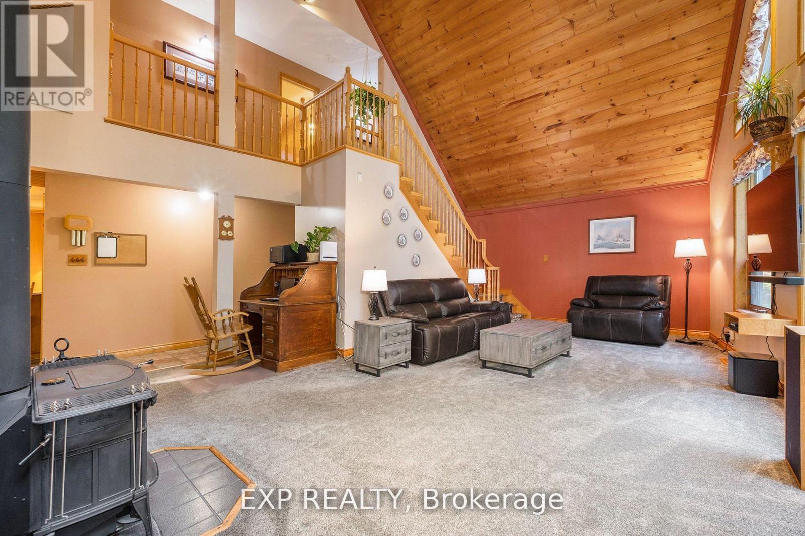 325 HASKINS ROAD — photo 18