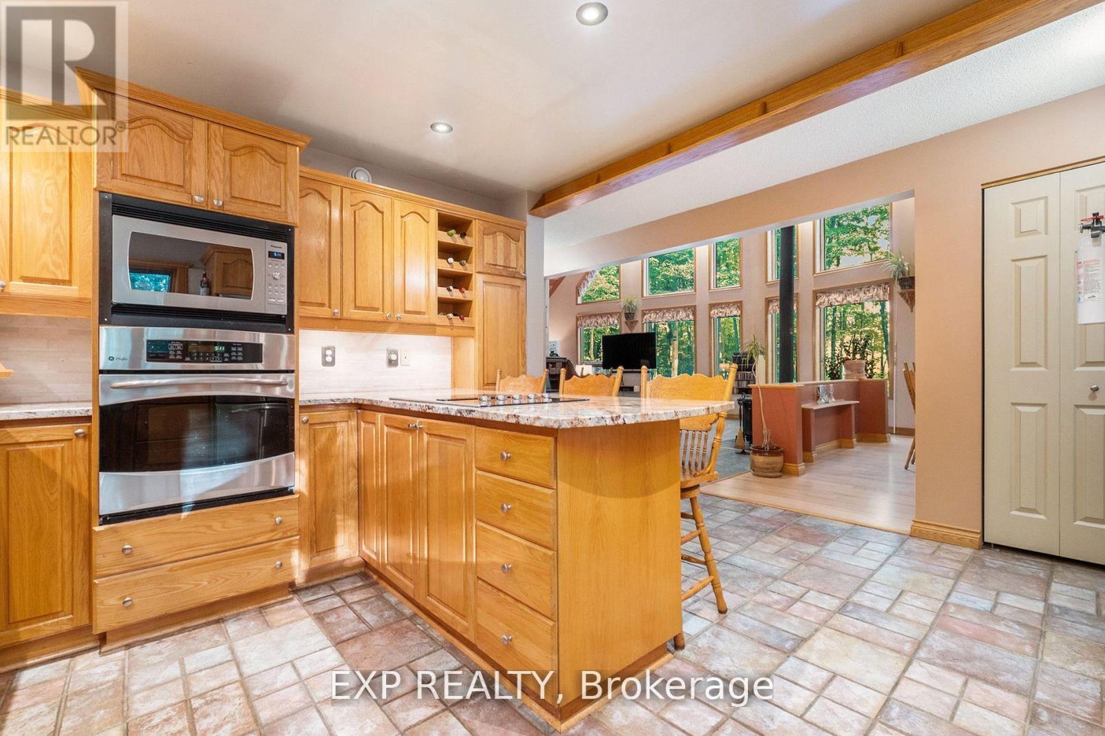 325 HASKINS ROAD — photo 7