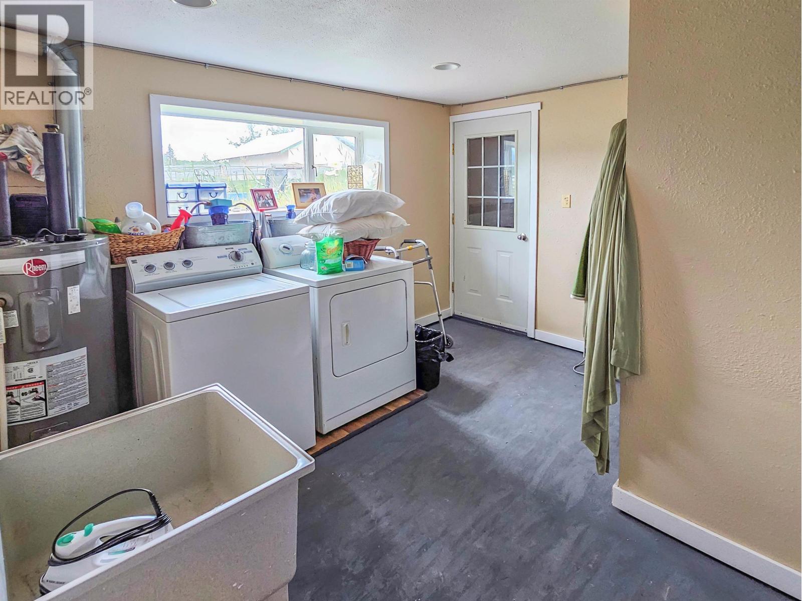 2805 DOHLER Road, Smithers