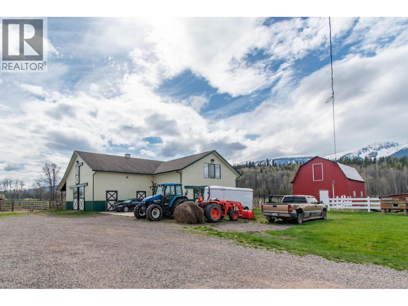 2805 DOHLER Road, Smithers