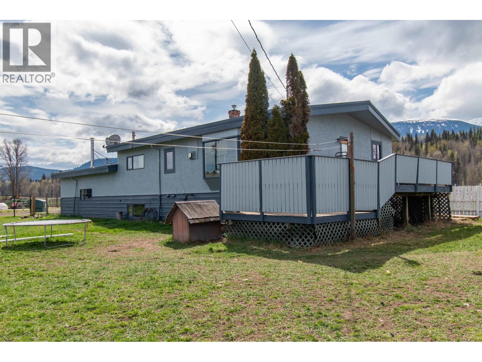 2805 DOHLER Road, Smithers