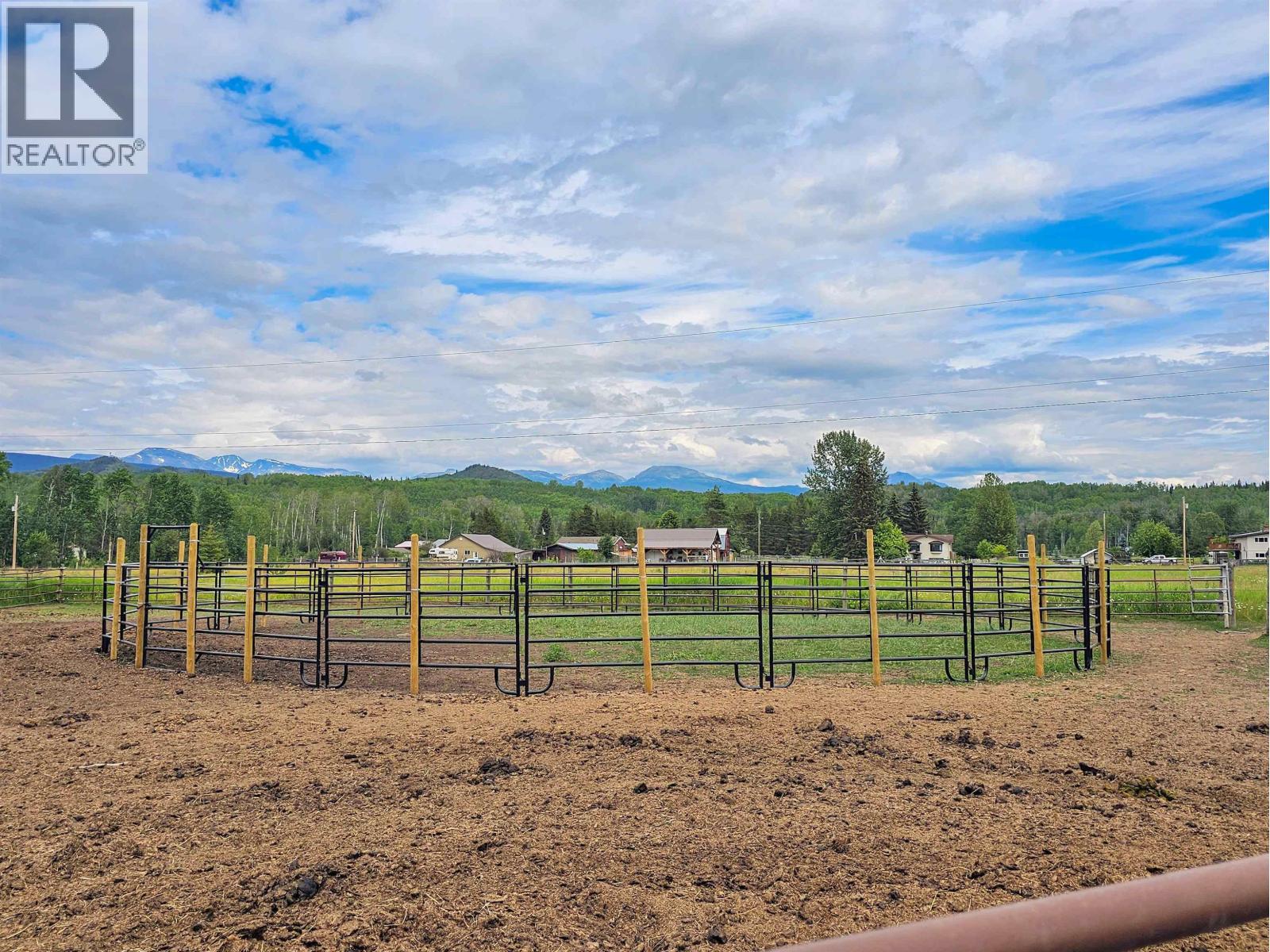 2805 DOHLER Road, Smithers