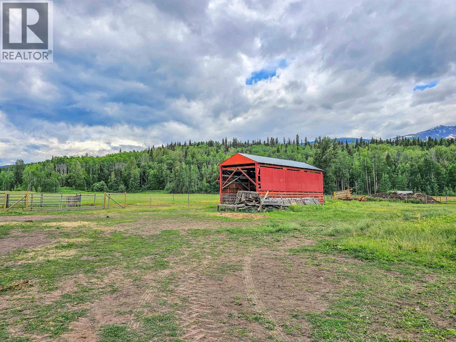 2805 DOHLER Road, Smithers