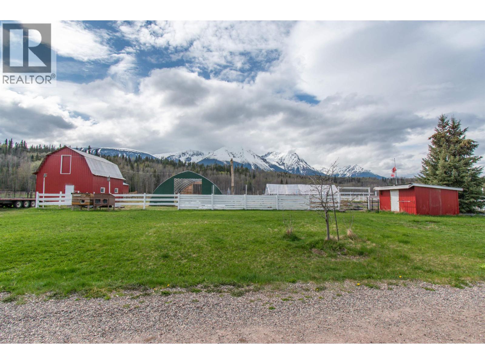 2805 DOHLER Road, Smithers