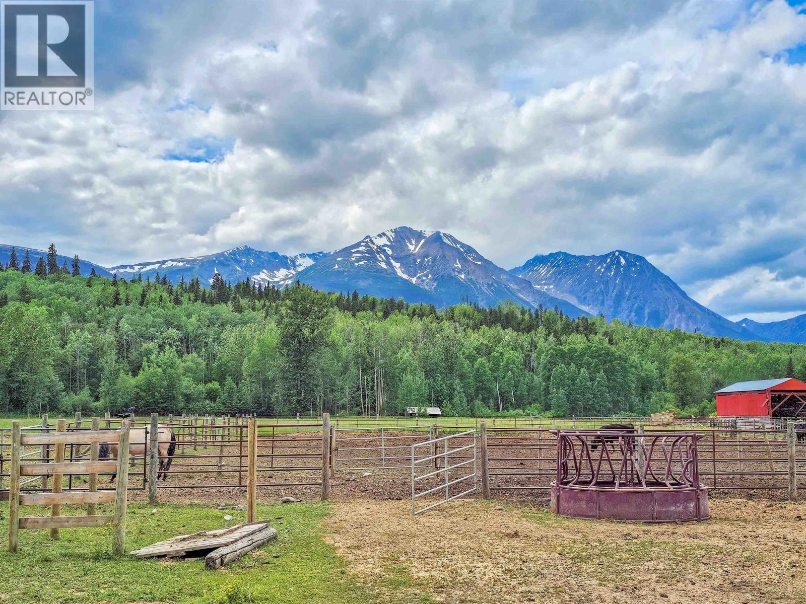 2805 DOHLER Road, Smithers