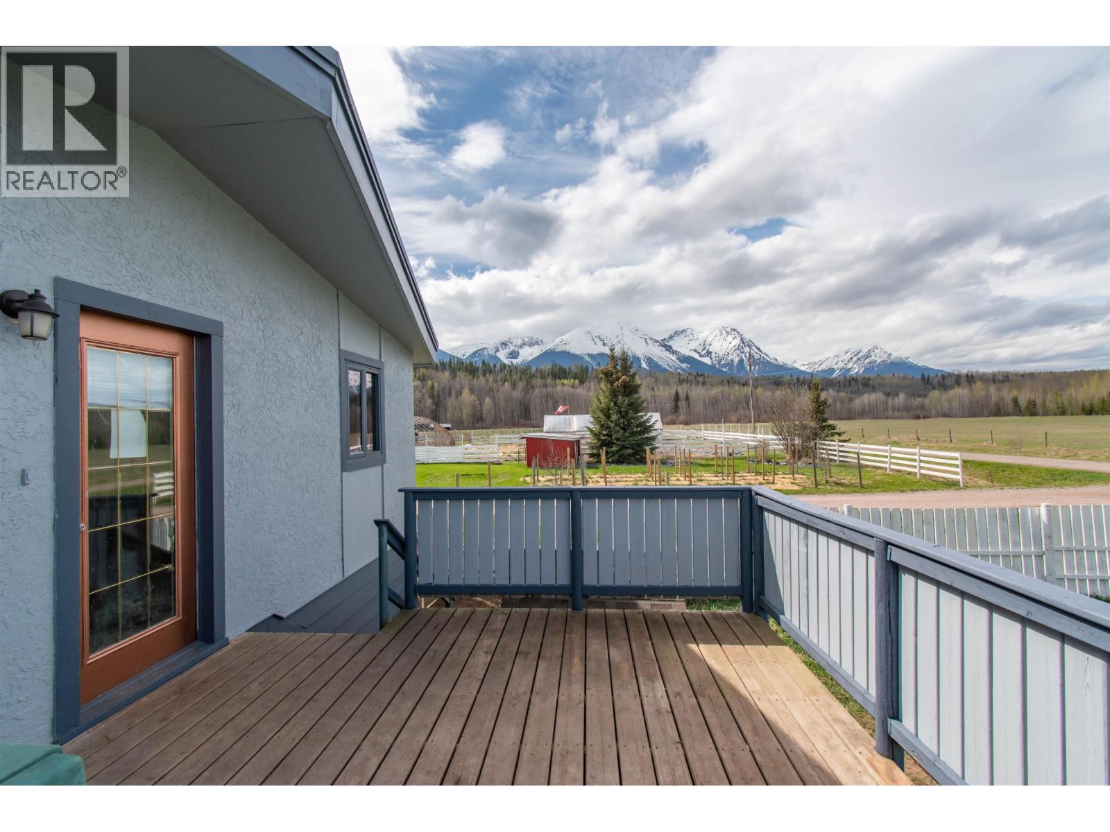 2805 DOHLER Road, Smithers