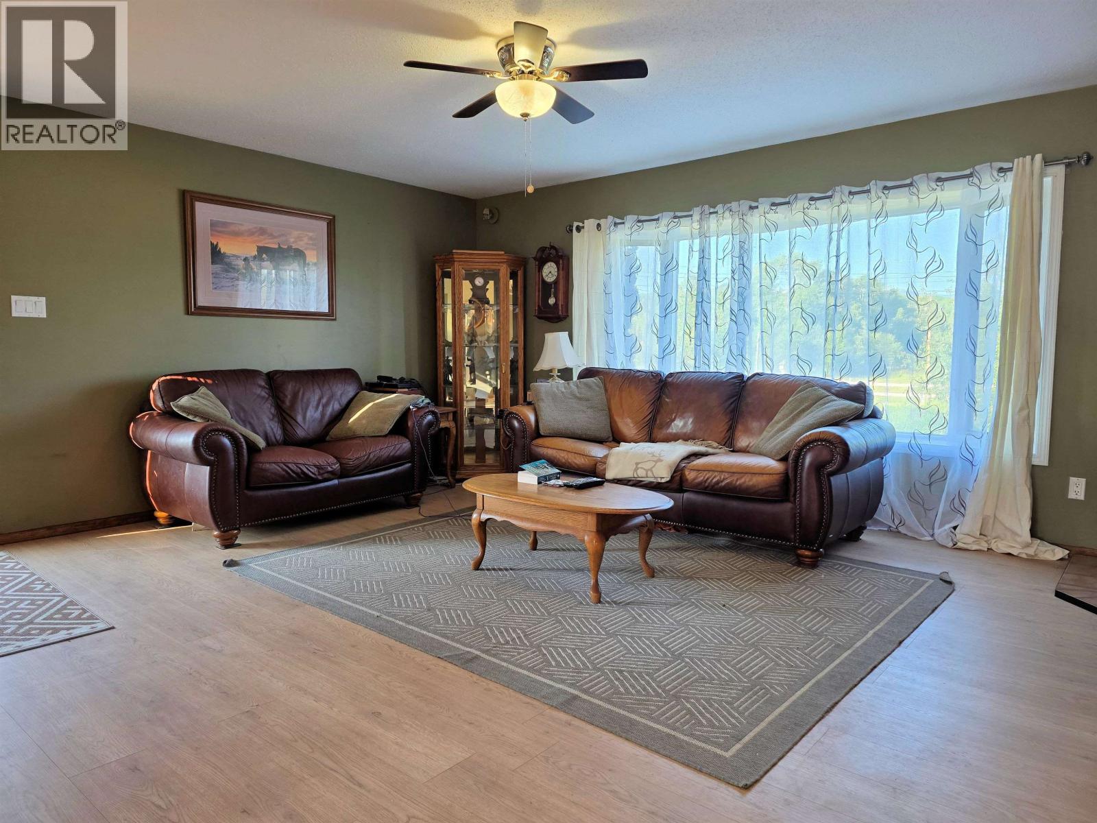 2805 DOHLER Road, Smithers