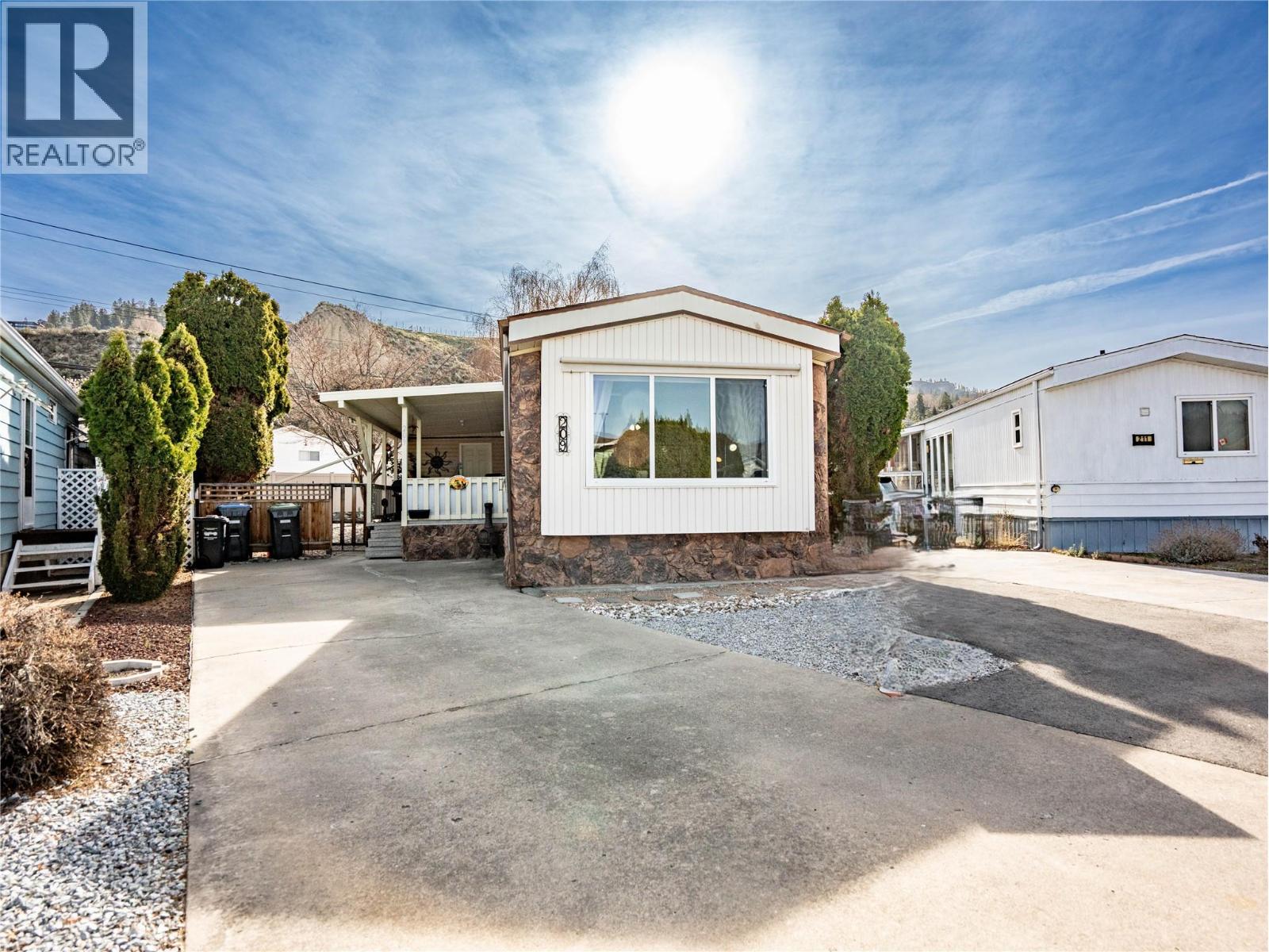 209 3105 South Main Street, Penticton