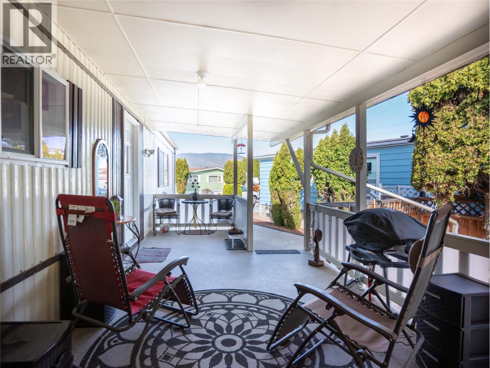 209 3105 South Main Street, Penticton