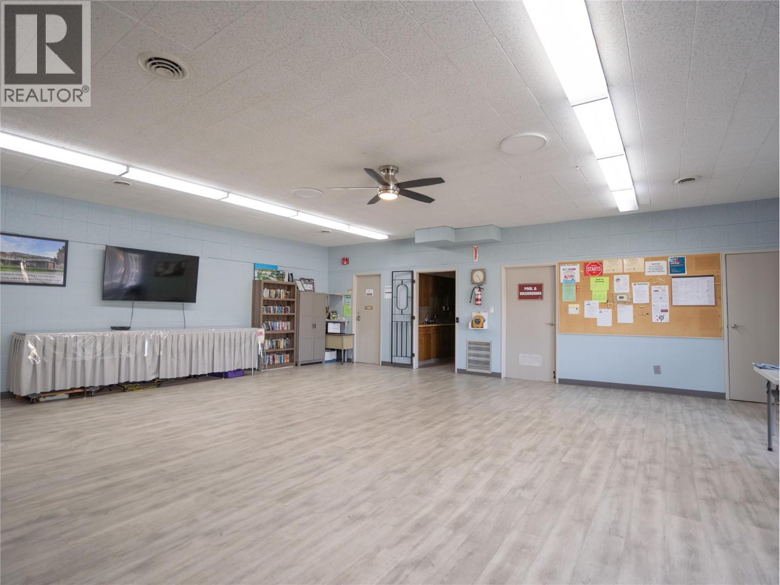 209 3105 South Main Street, Penticton