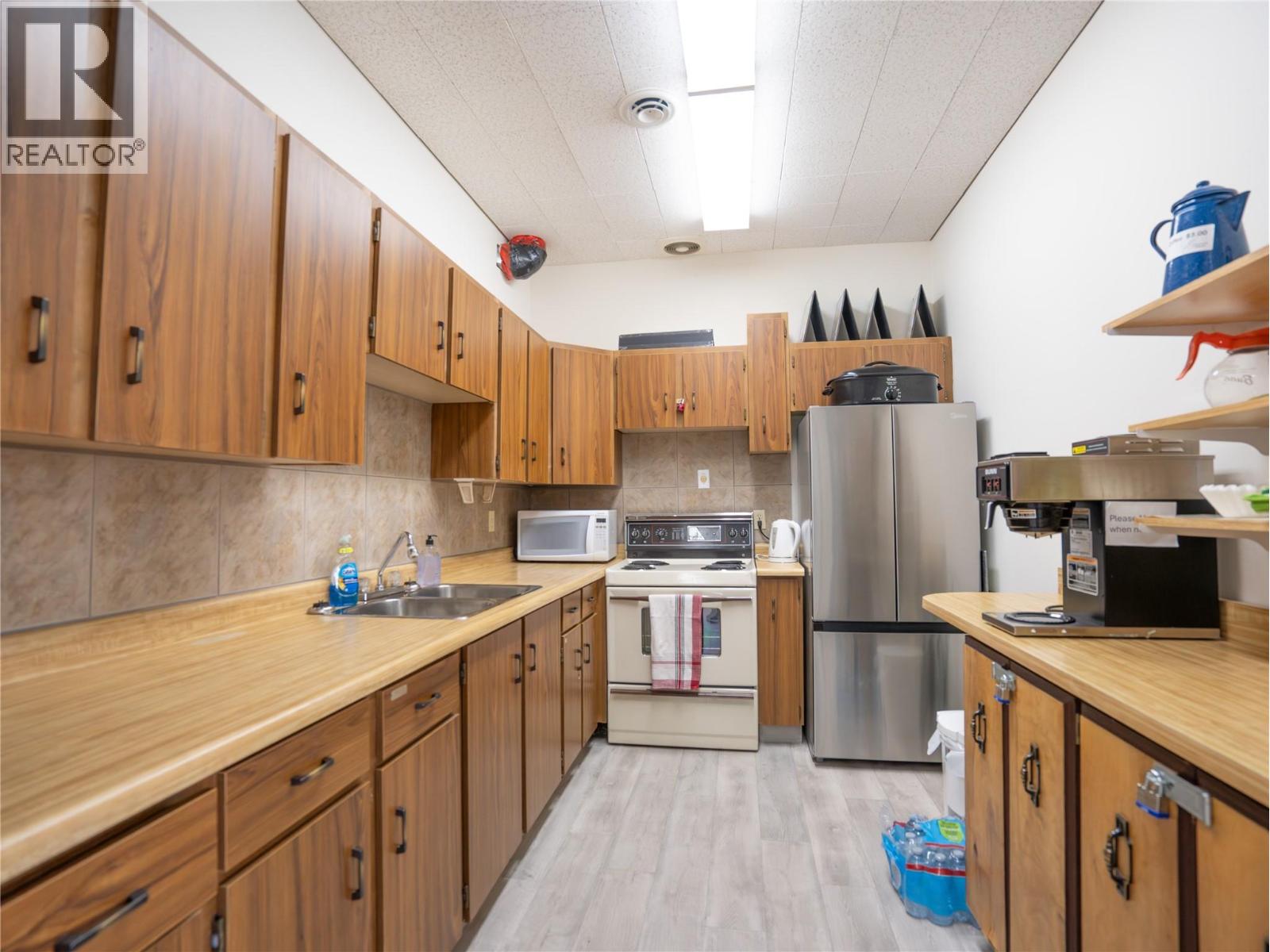 209 3105 South Main Street, Penticton