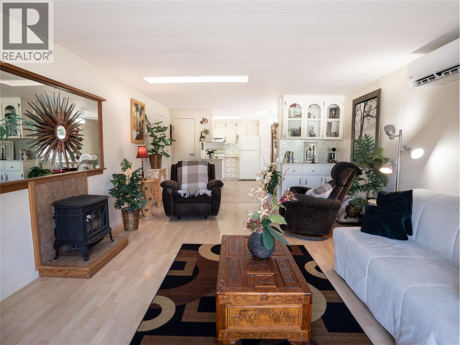 209 3105 South Main Street, Penticton