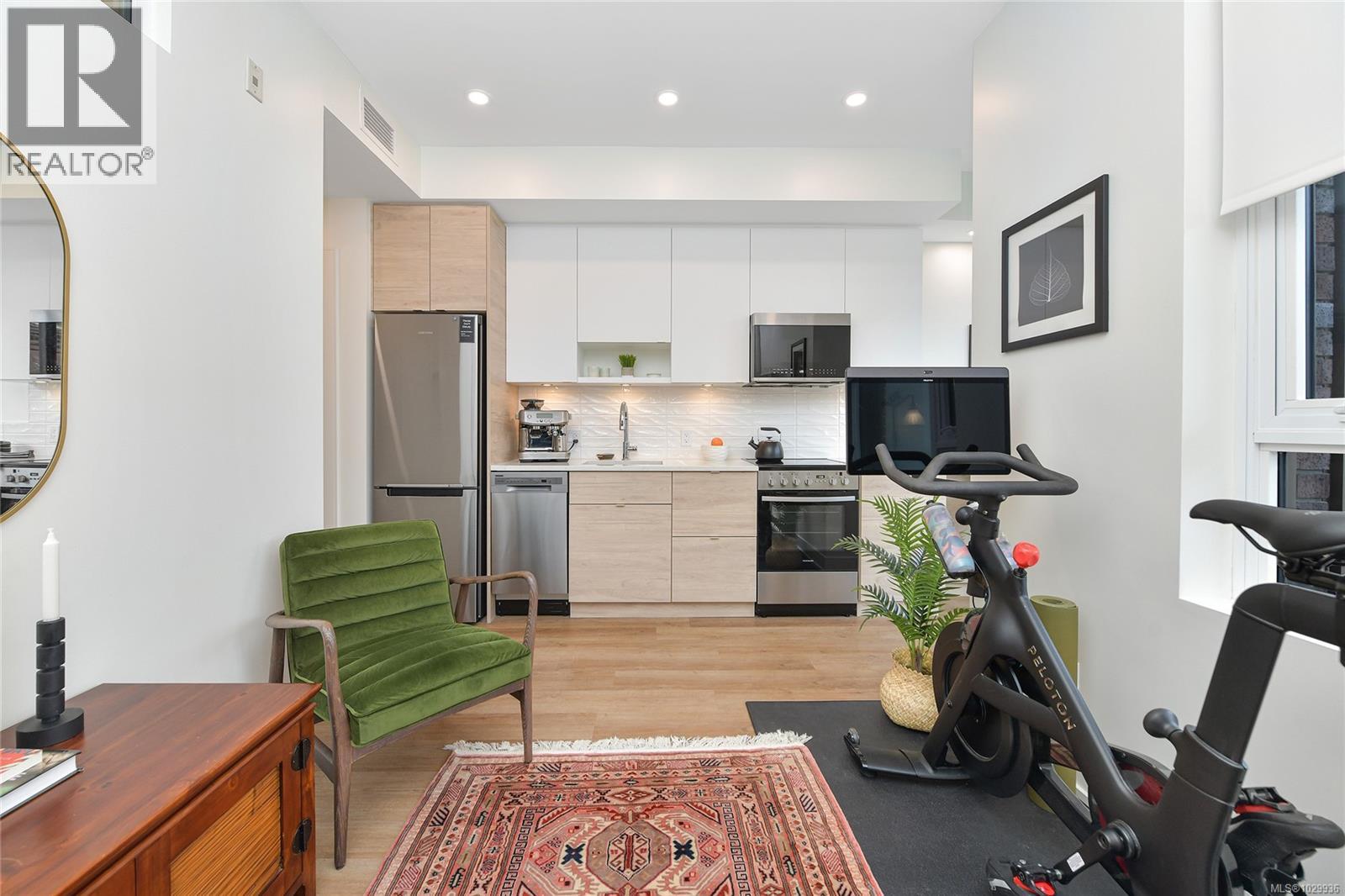 601 1628 Store Street, Victoria