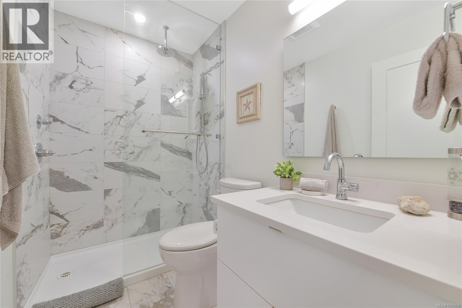 601 1628 Store Street, Victoria