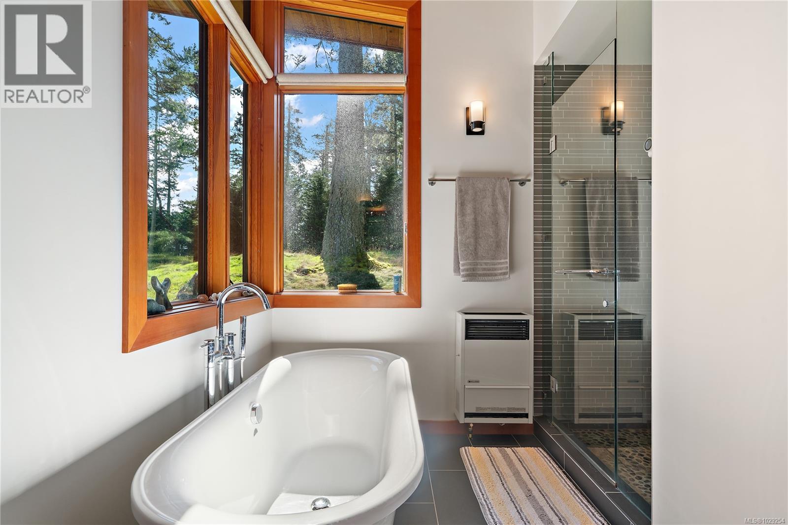 489 ARBUTUS SPUR - 20