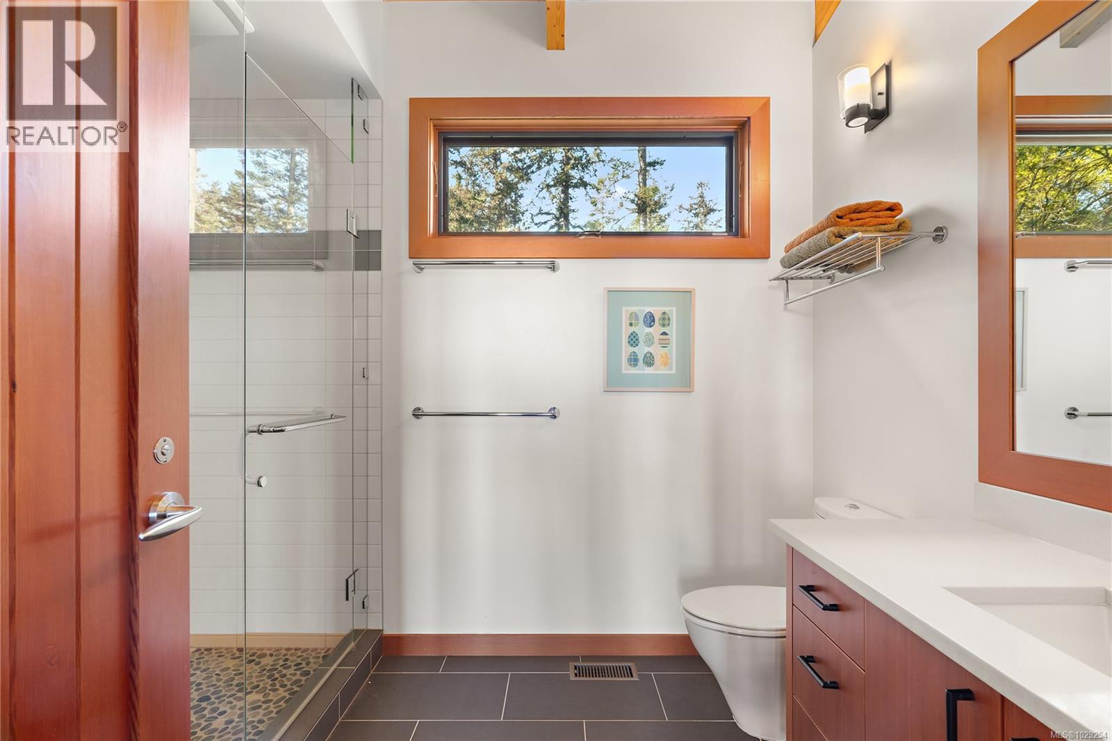 489 ARBUTUS SPUR - 23