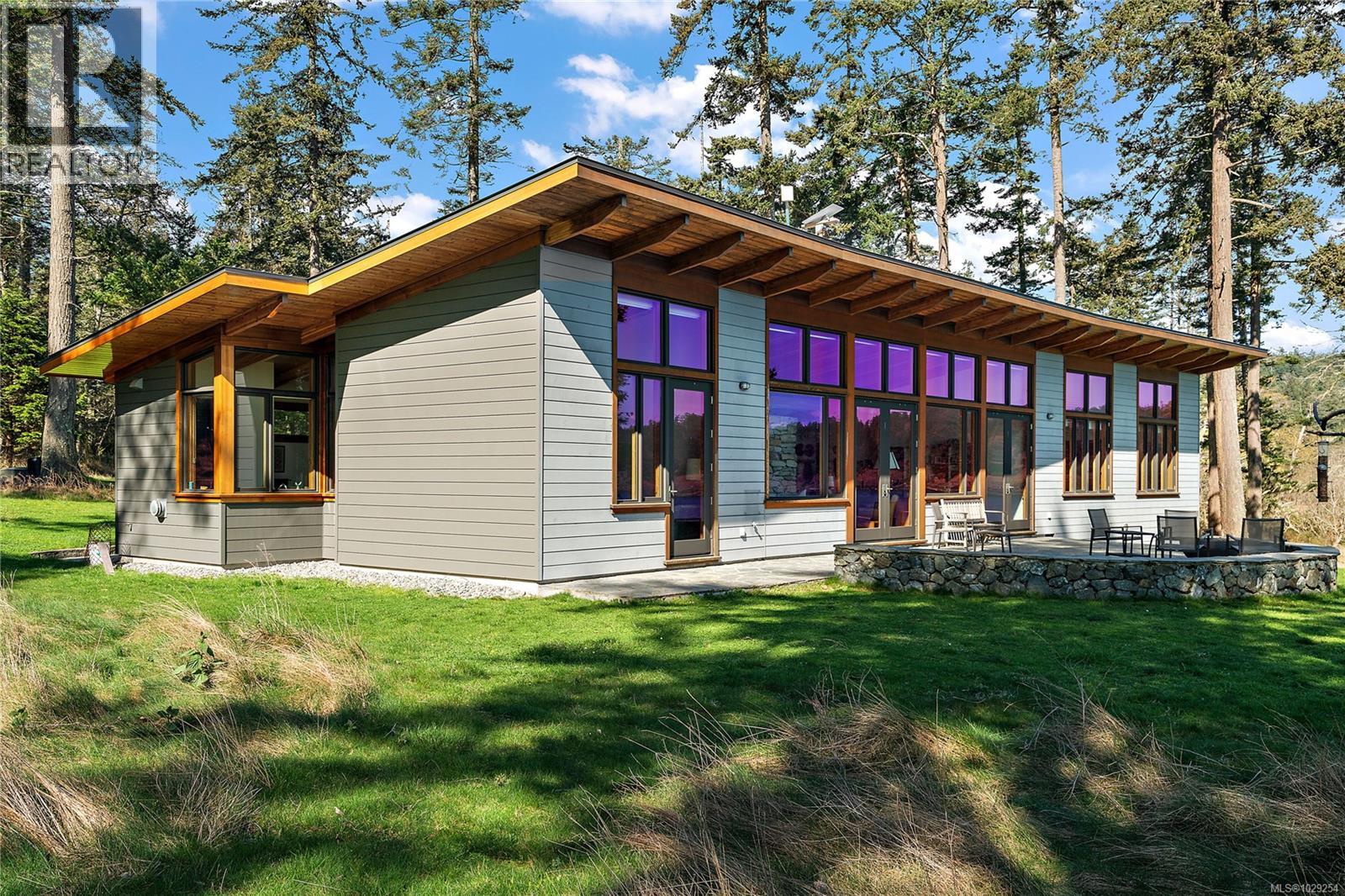 489 ARBUTUS SPUR - 27