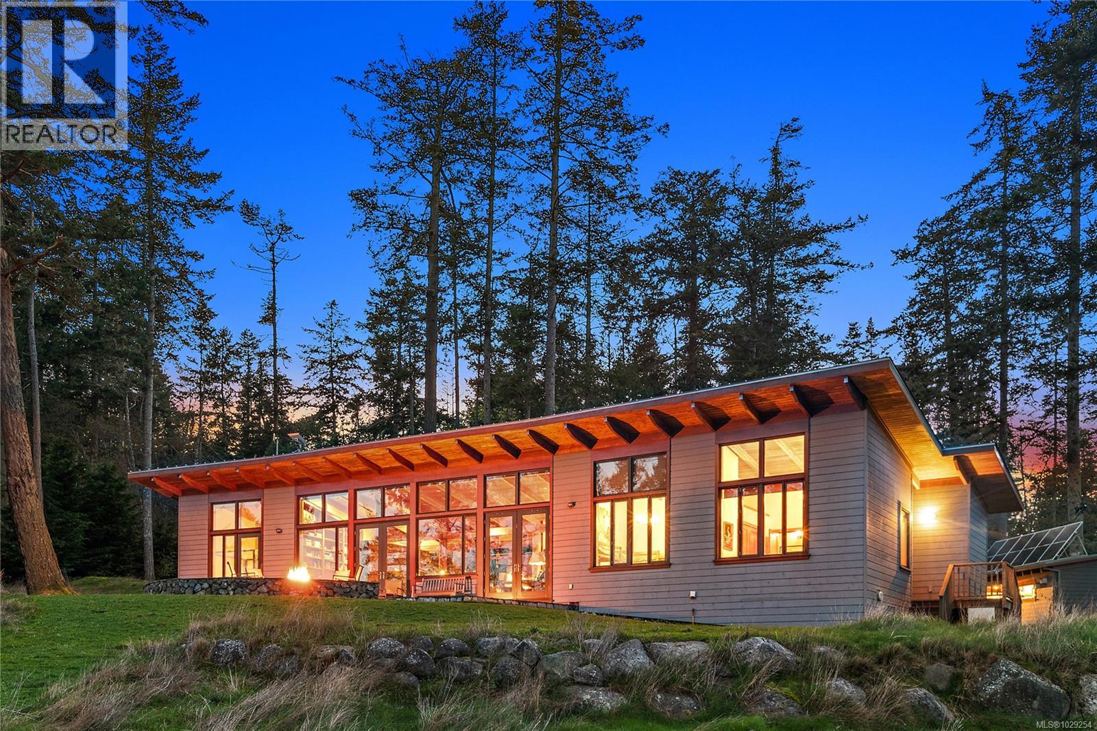 489 ARBUTUS SPUR - 33