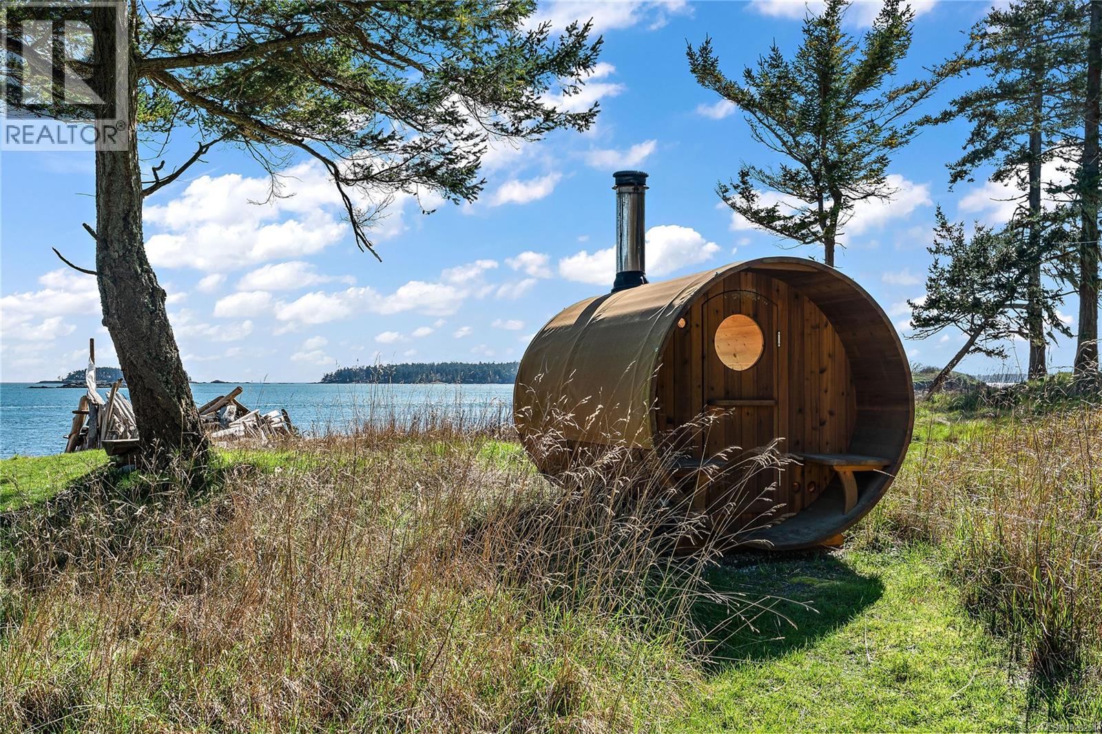 489 ARBUTUS SPUR - 34