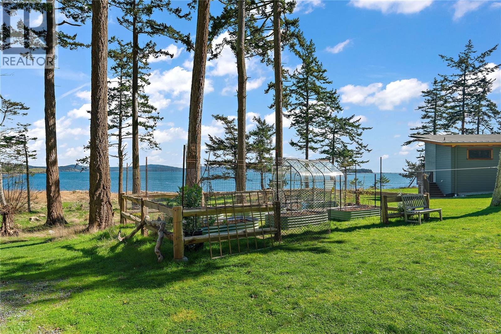 489 ARBUTUS SPUR - 43