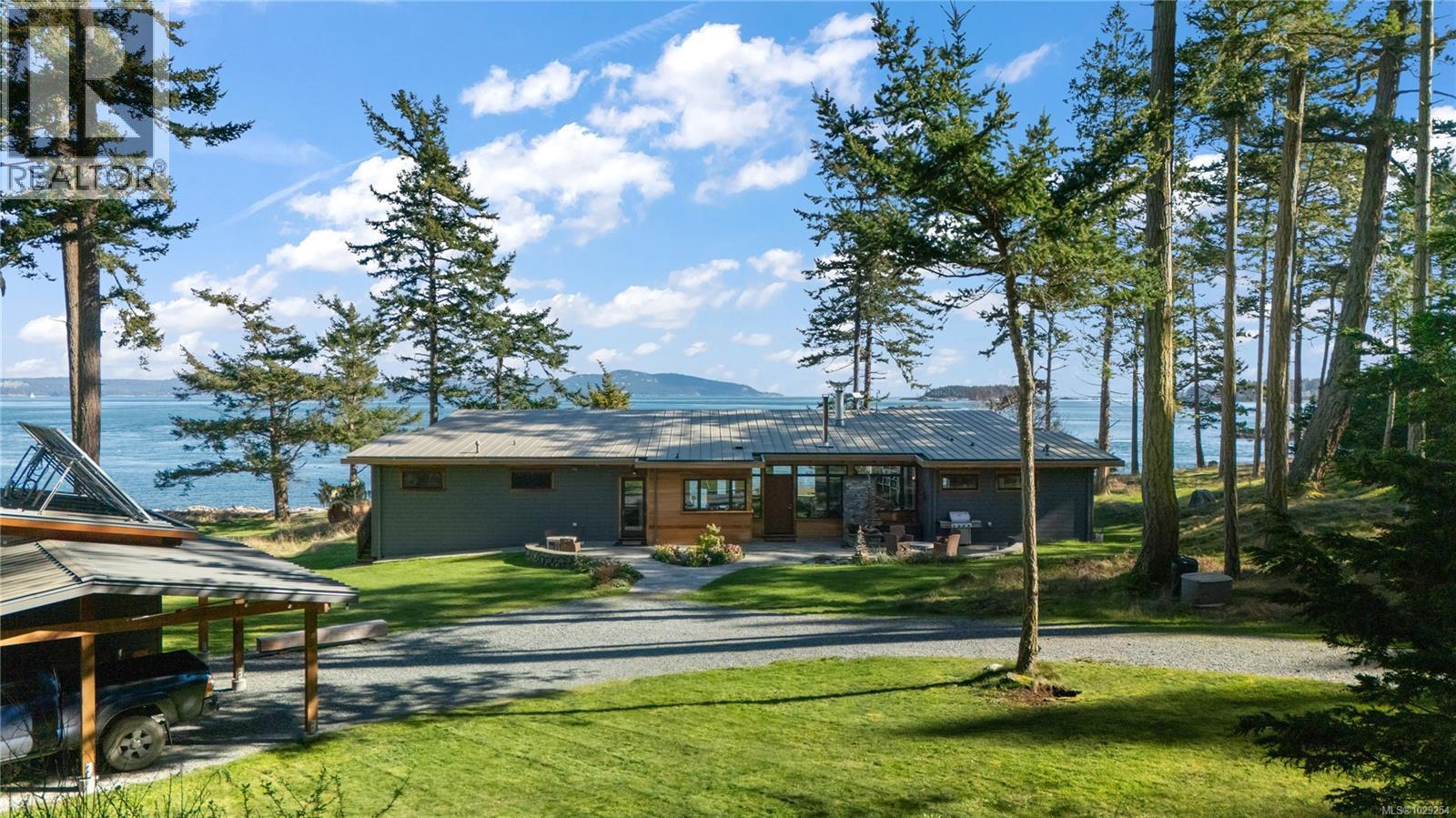 489 ARBUTUS SPUR - 46