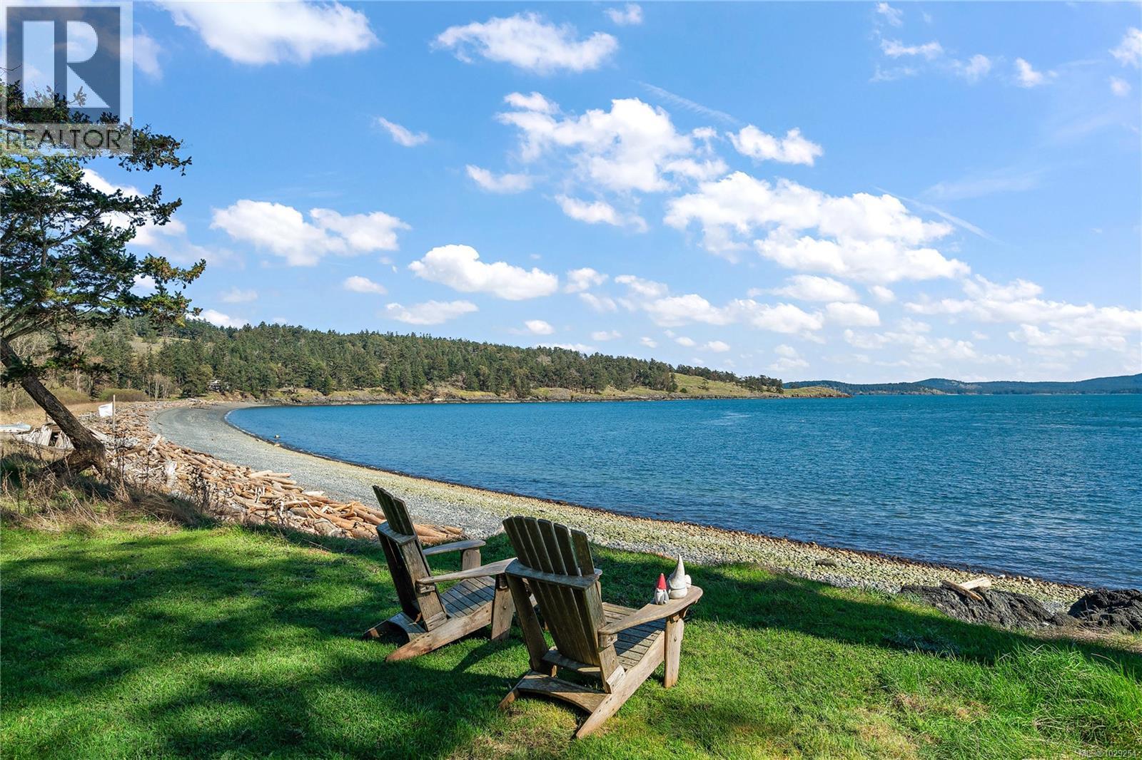 489 ARBUTUS SPUR - 5