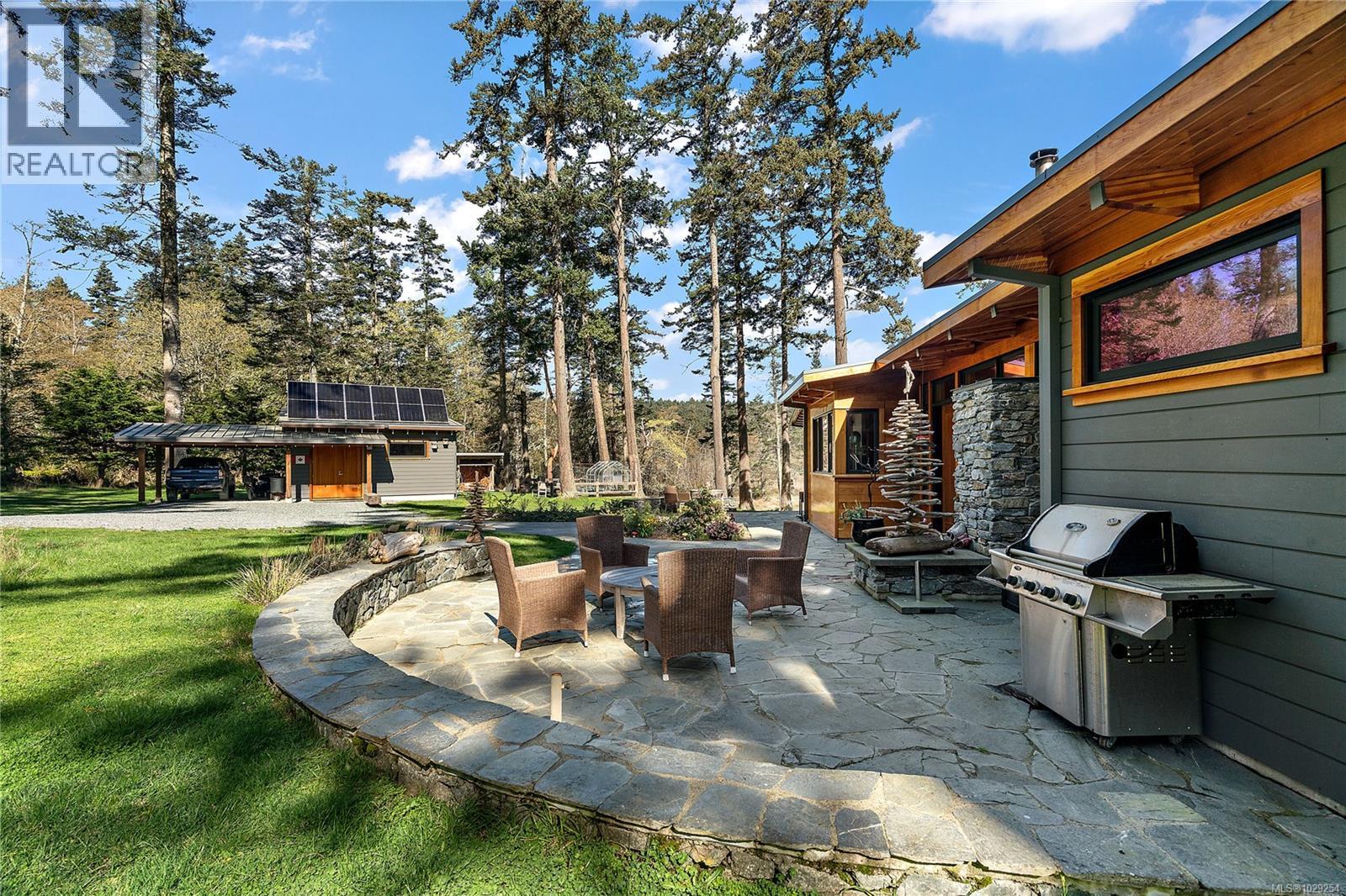 489 ARBUTUS SPUR - 52