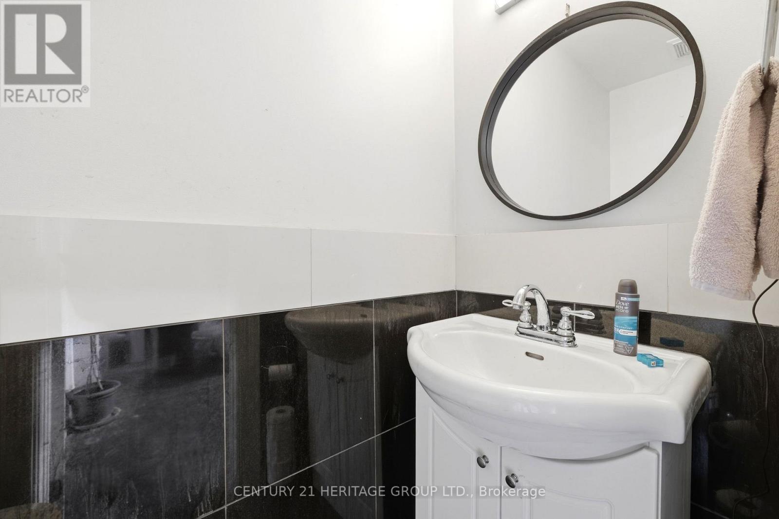 143 SILAS BOULEVARD - 13
