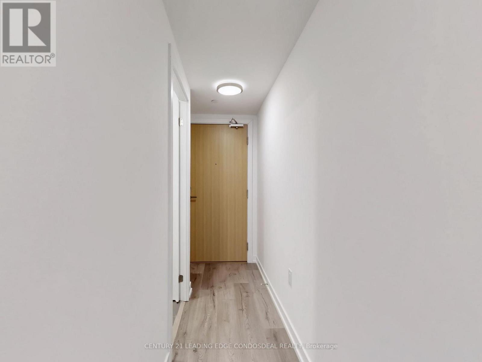 #104 1195 THE QUEENSWAY - 26