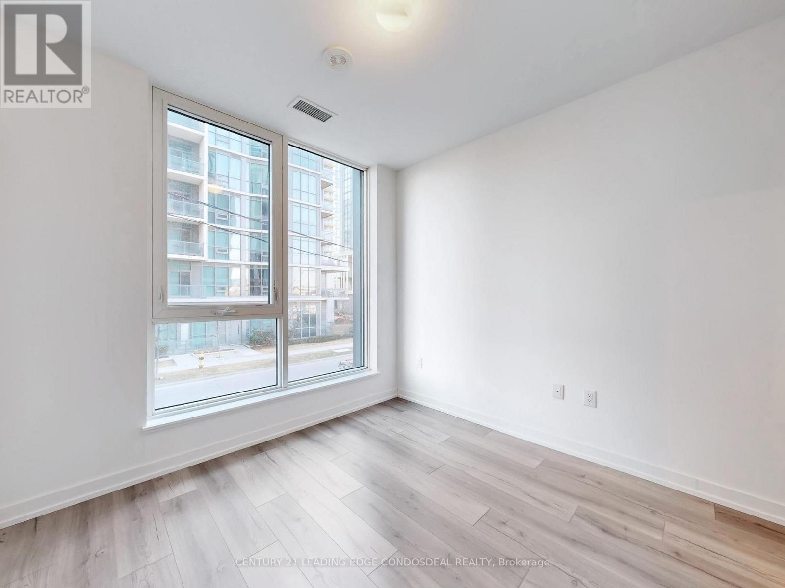 #104 1195 THE QUEENSWAY - 29